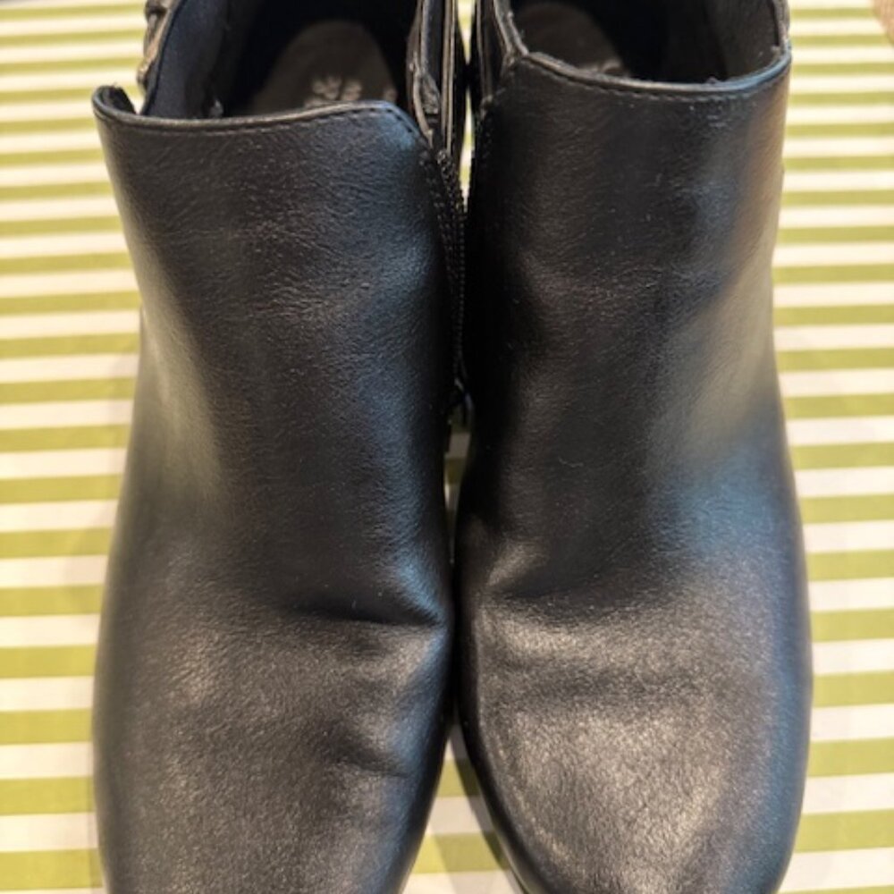 Women's Croft & Barrow Ankle Booties - Siz 8.5M